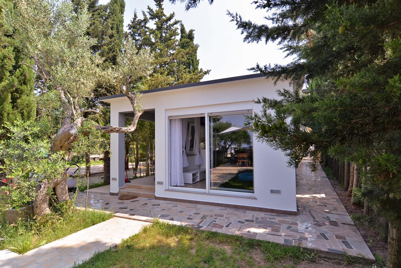 Volf 1405 Apartma *